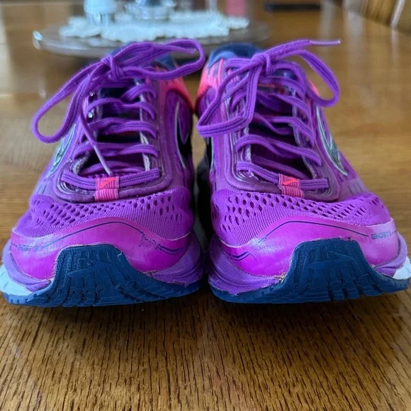 Women’s Brooks Ghost 9 size 10 - Picture 8 of 16